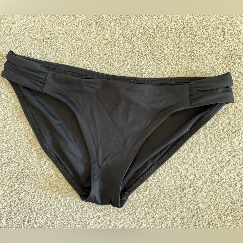 BECCA Black Bikini Bottoms Size: Large